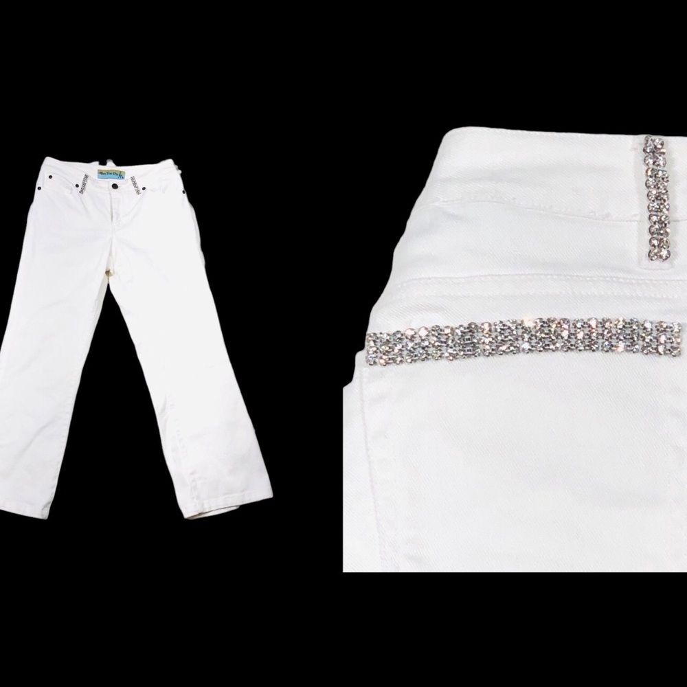 Too-She-She white ankle length denim pants with crystal Sz 27 x 26
